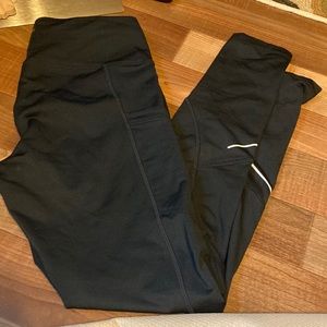 Mondetta black workout bottoms size S/P